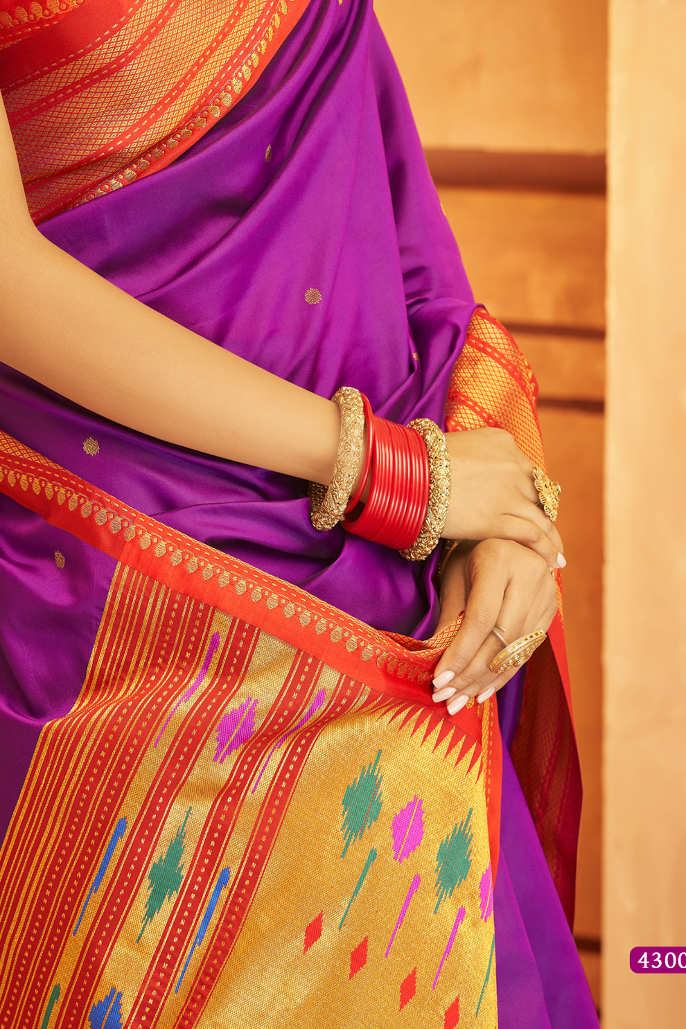 Pure Paithani Silk Saree with Traditional Zari Weaving - LaVante Fashion