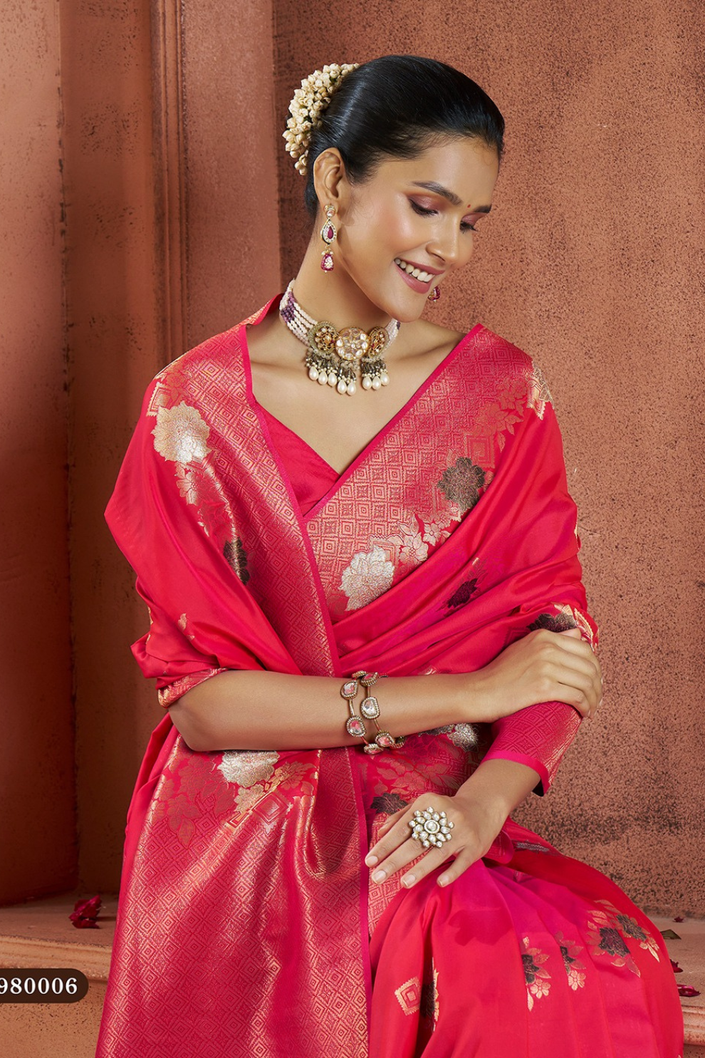 Pure Soft Banarasi Silk Saree with Traditional Weaving - LaVante Fashion