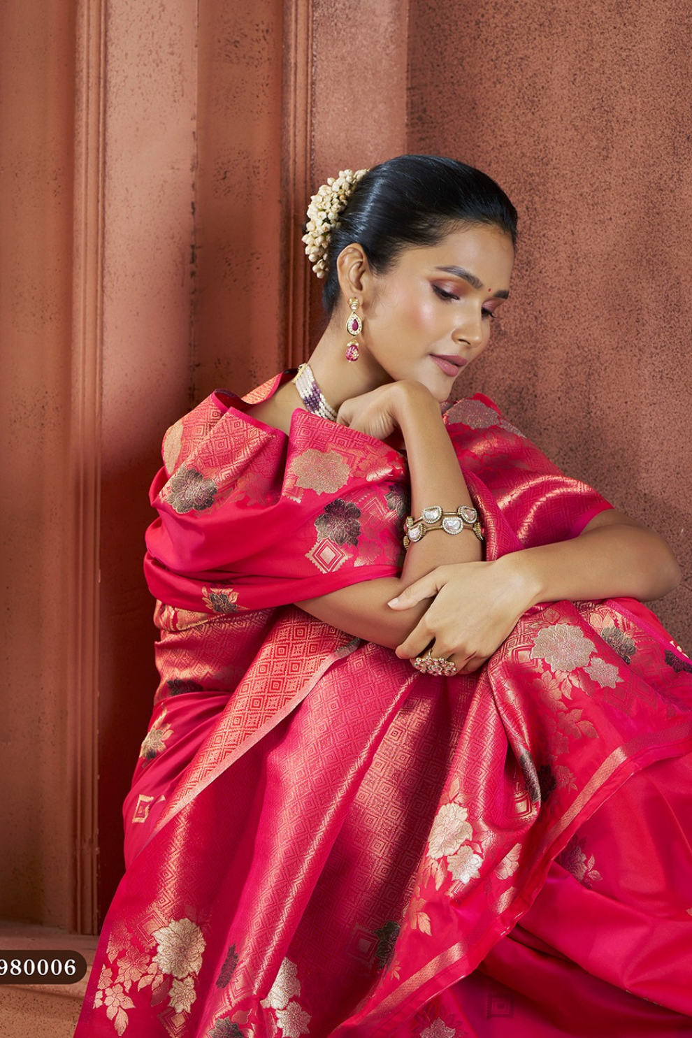 Pure Soft Banarasi Silk Saree with Traditional Weaving - LaVante Fashion