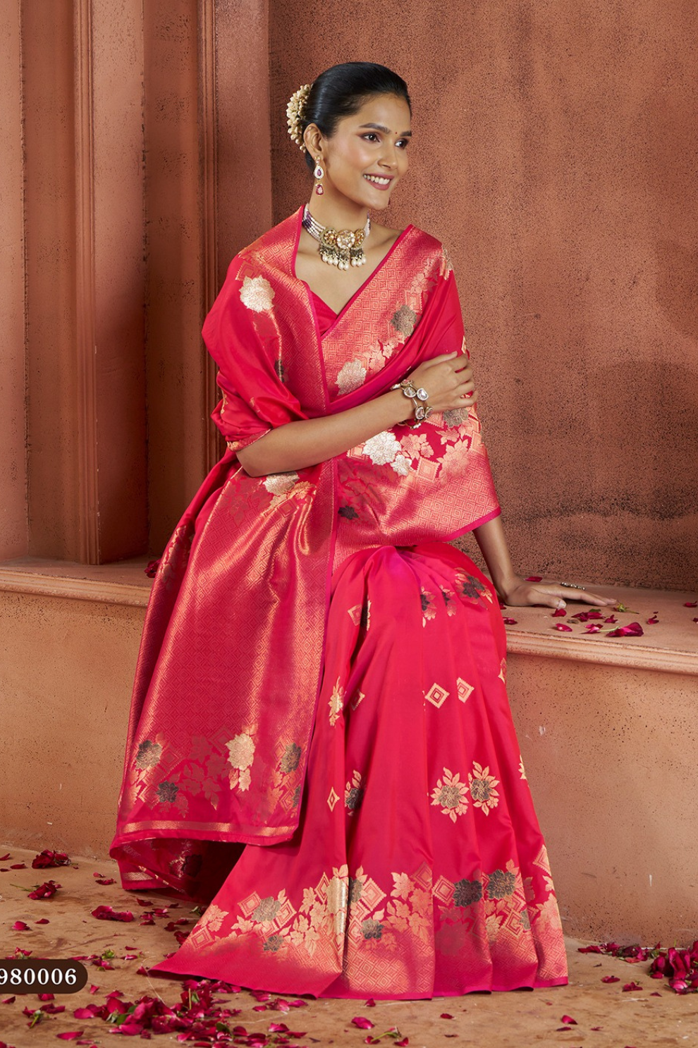 Pure Soft Banarasi Silk Saree with Traditional Weaving - LaVante Fashion