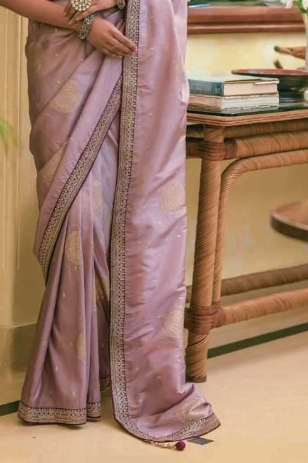 Pure Dola Silk Saree with Beautiful Lace Border - LaVante Fashion