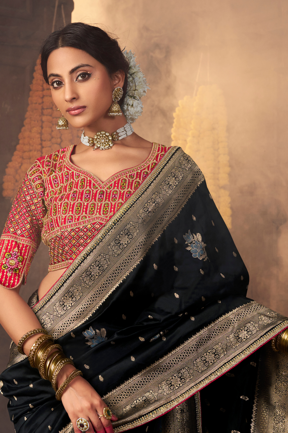 Pure Silk Weaving Saree with Fancy Fabric - LaVante Fashion