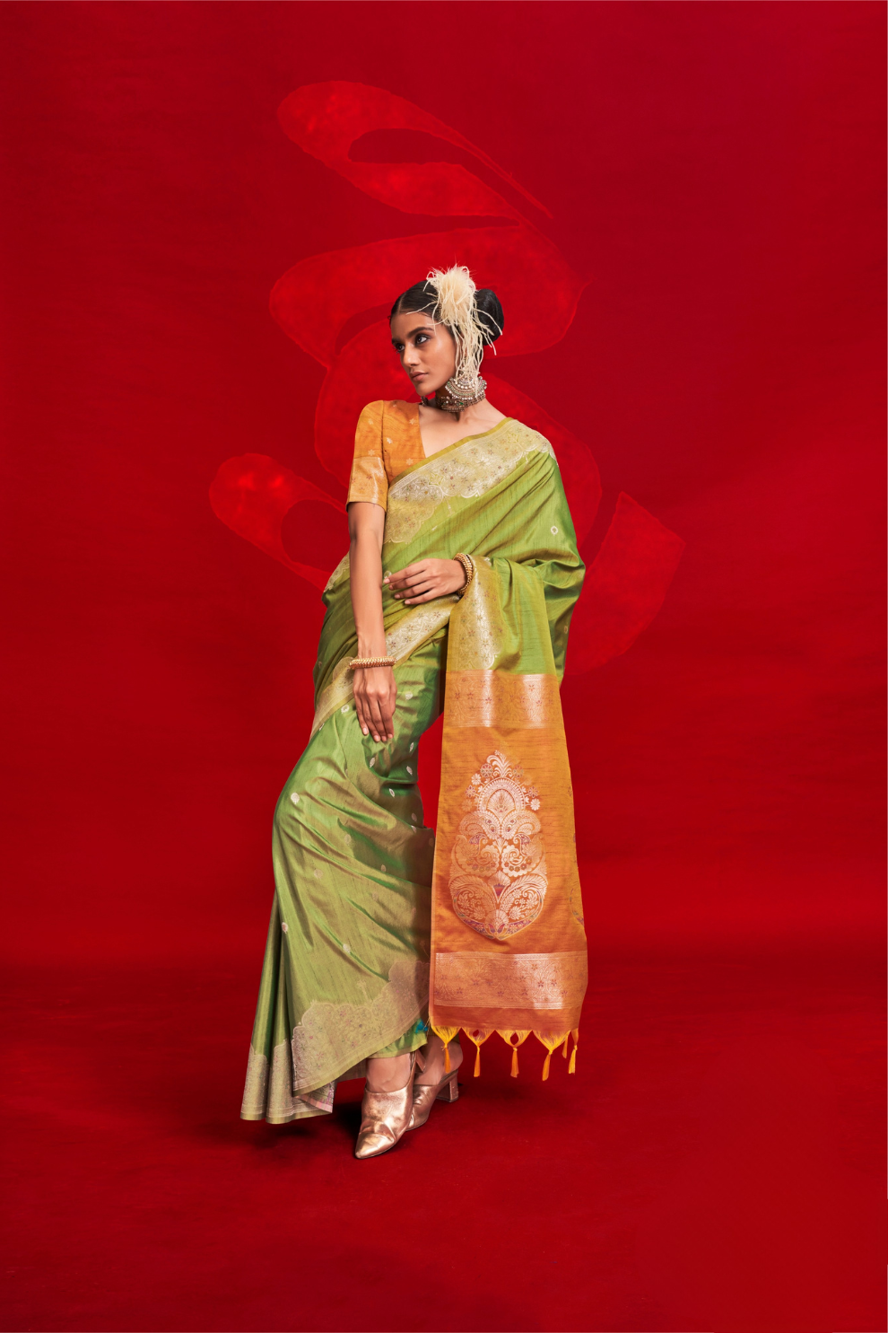 Tussar Silk Handloom Saree with Contrast Ikkat Pallu & Blouse
