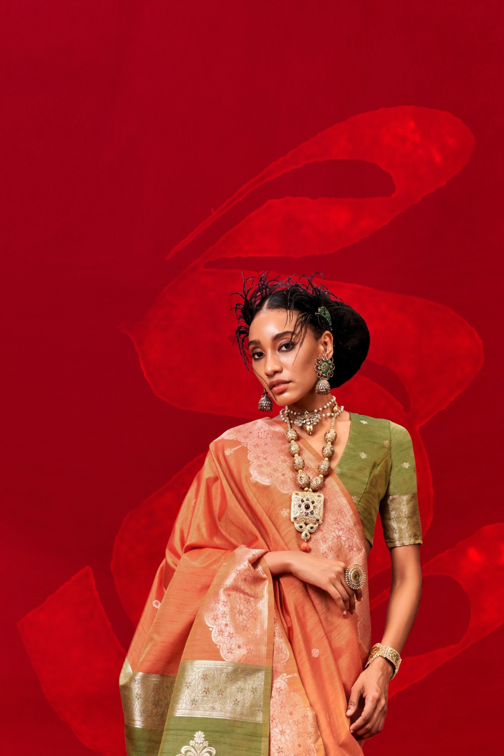 Tussar Silk Handloom Saree with Contrast Ikkat Pallu & Blouse