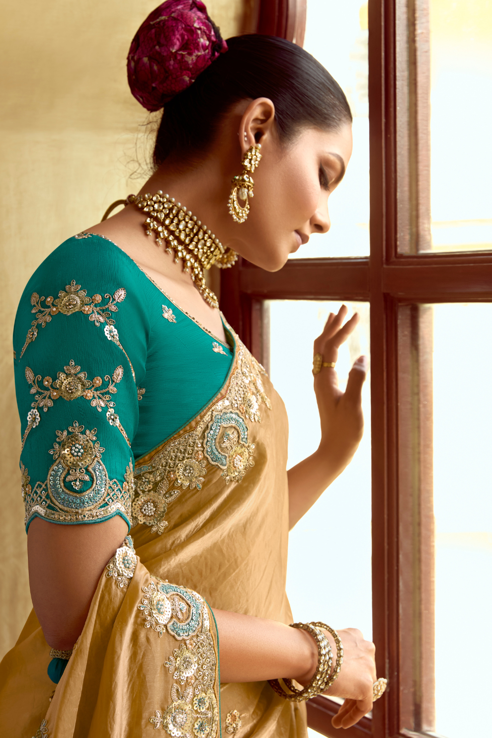 Elegant Lightweight Tissue Silk Saree for Festive and Party Wear