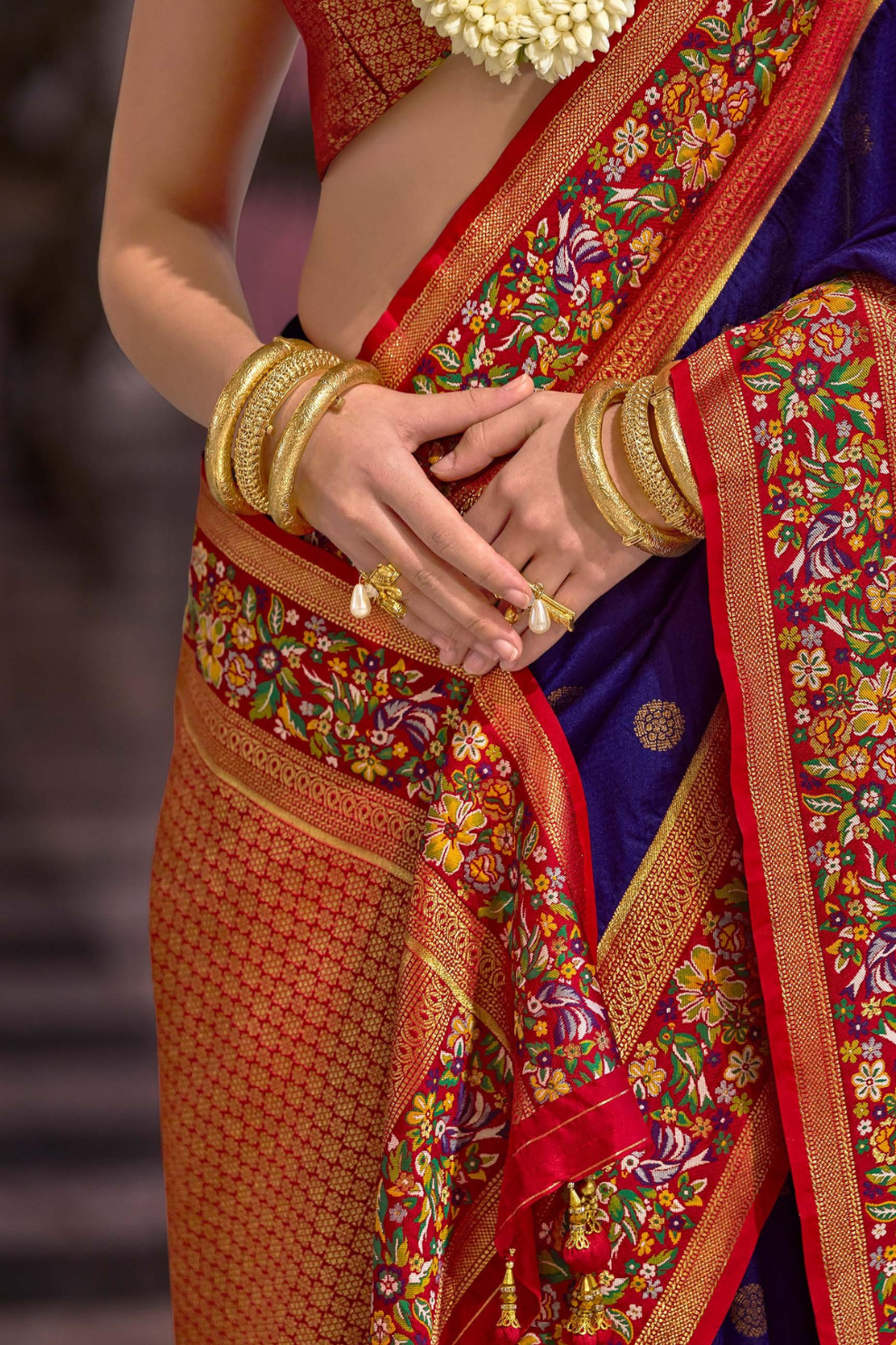 Super Banarasi P.V. Silk Saree with Jacquard Weaving Butti Work