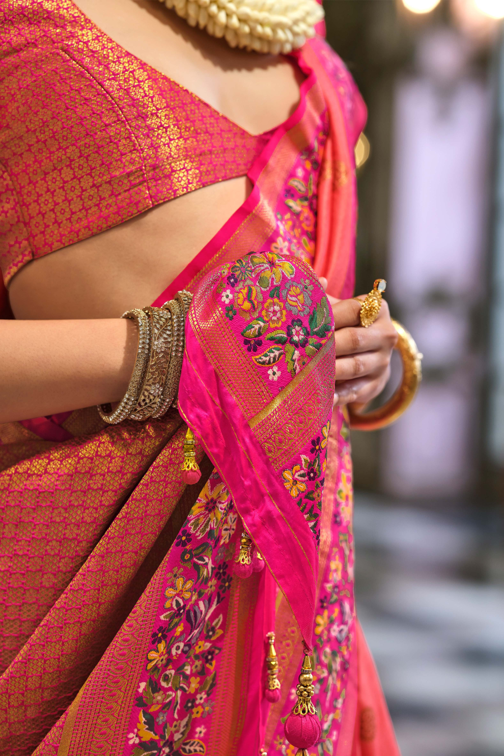 Super Banarasi P.V. Silk Saree with Jacquard Weaving Butti Work