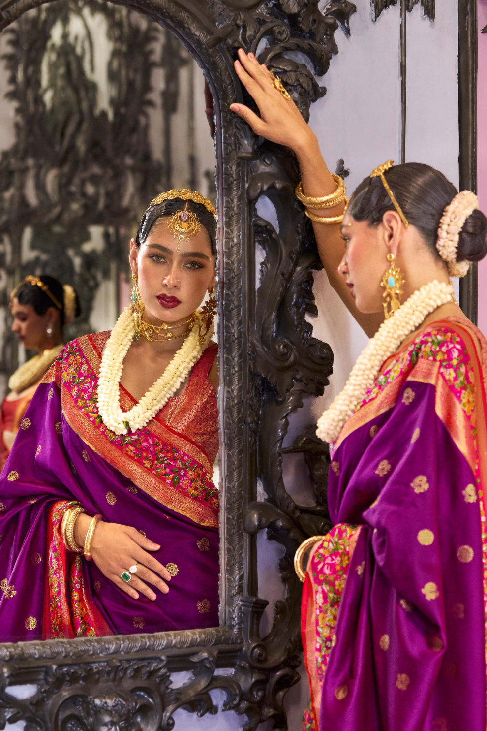 Super Banarasi P.V. Silk Saree with Jacquard Weaving Butti Work - LaVante Fashion